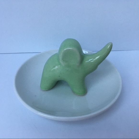 Elephant Ring Jewelry Dish - Picture 4 of 5